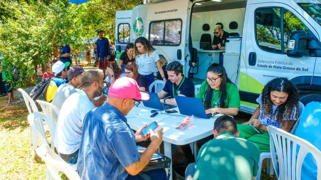 Em abertura de mutirão, Prefeita Adriane Lopes destaca trabalho de referência para pessoas em situação de rua.