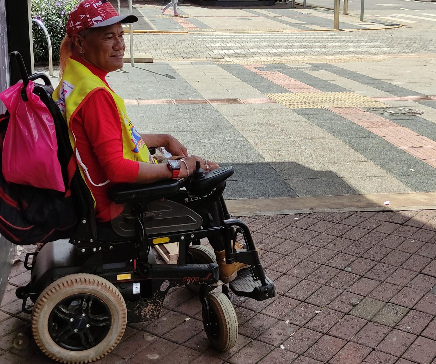 REQUALIFICAÇÃO DA ÁREA CENTRAL COLHE RESULTADOS POSITIVOS EM ACESSIBILIDADE URBANA. REQUALIFICAÇÃO DA ÁREA CENTRAL COLHE RESULTADOS POSITIVOS EM ACESSIBILIDADE URBANA.