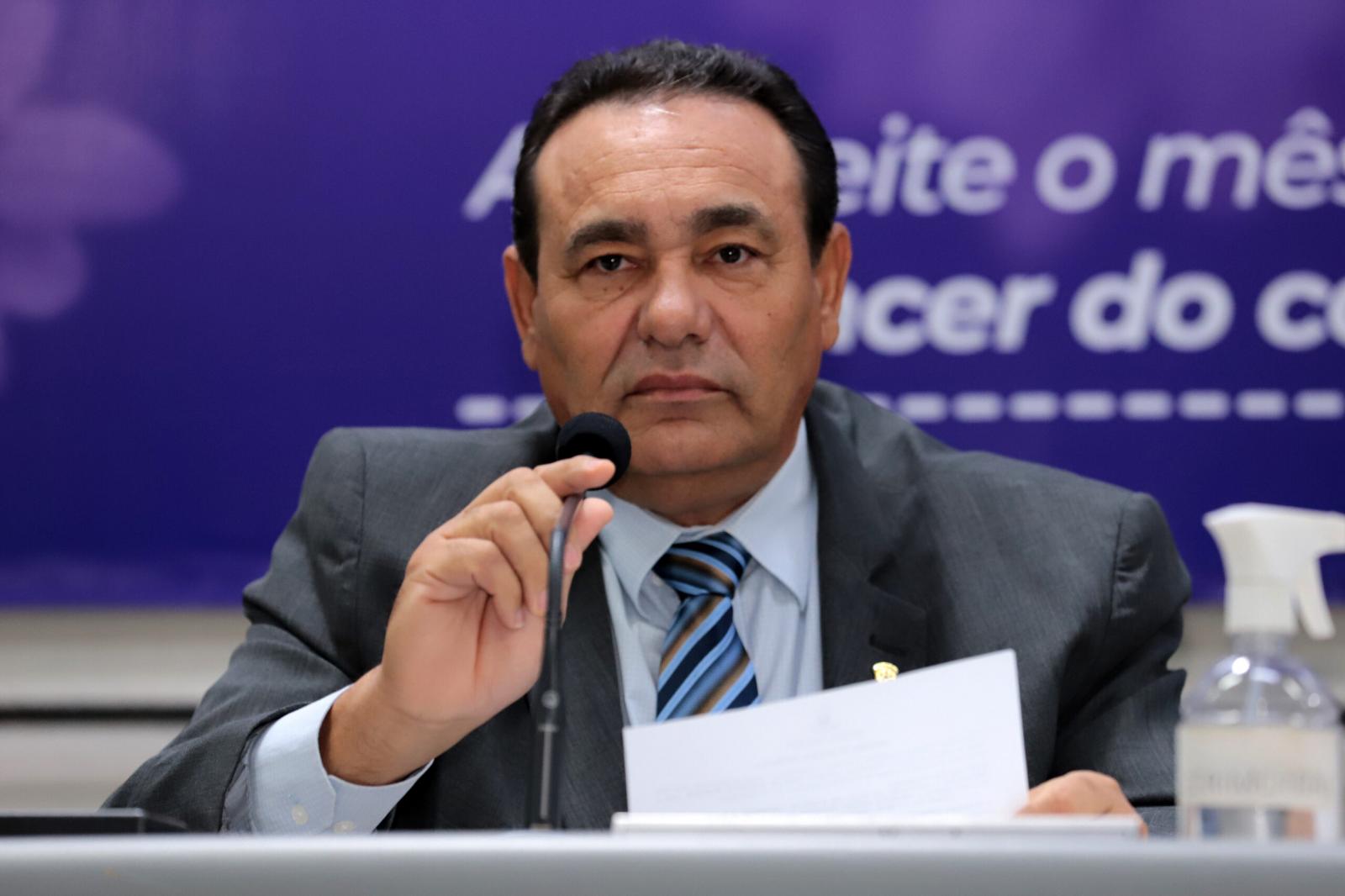 Aprovado Projeto do vereador Carlão que visa disponibilizar tablets ou smartfones para agentes comunitários de saúde e de combate às endemias.