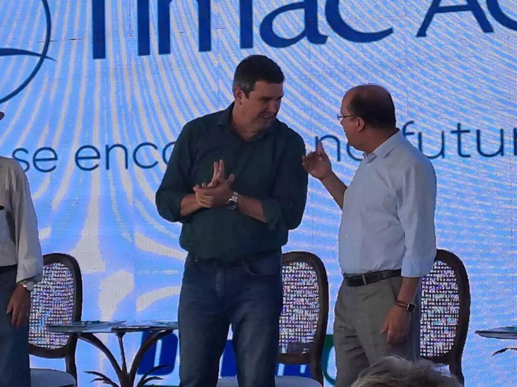 Em evento do agro negocio, Governador Eduardo Riedel empolga plateia ao prometer que Mato Grosso do Sul terá “paz no campo” Em evento do agro negocio, Governador Eduardo Riedel empolga plateia ao prometer que Mato Grosso do Sul terá “paz no campo”