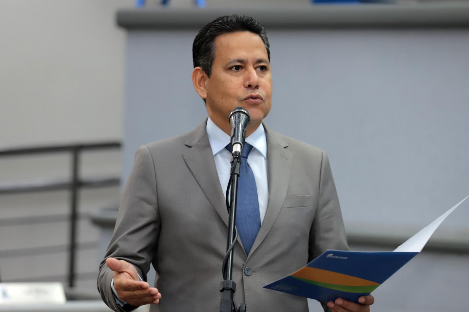 Empresa é questionada por Vereador Clodoilson Pires por não iniciar obras no Cabreúva.