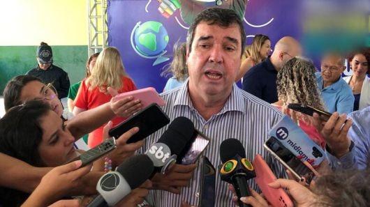 O Governador Eduardo Riedel garante "absoluta segurança jurídica no direito de propriedade" O Governador Eduardo Riedel garante