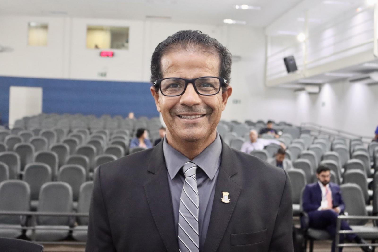 Vereador Edu Miranda solicita 17 indicações de melhorias para bairros da Capital.