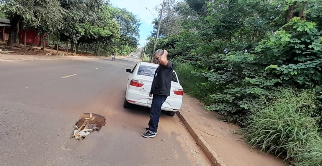 Vereador Tiago Vargas alerta para solucionar problema de buracos na Rua Catiguá.