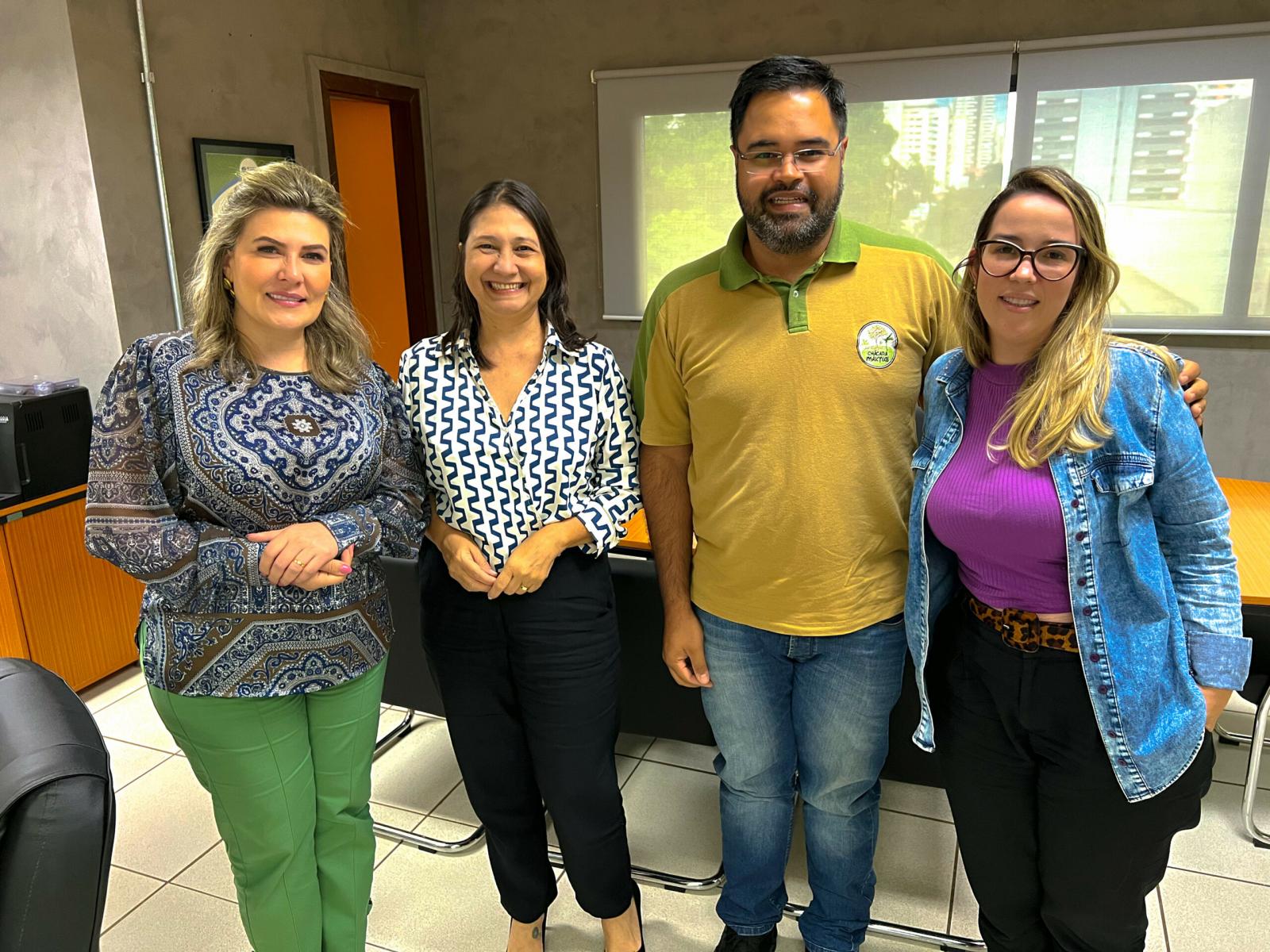 Vereadora Luiza Ribeiro se reúne na SEMADUR para firmar uma parceria sobre a destinação das podas urbanas em Campo Grande.