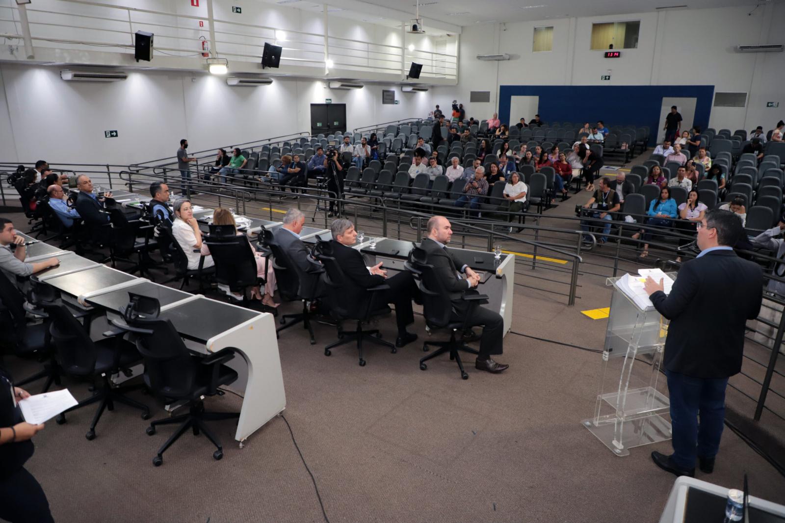 Audiência na Câmara aponta 12 medidas urgentes para melhorar a saúde de Campo Grande.