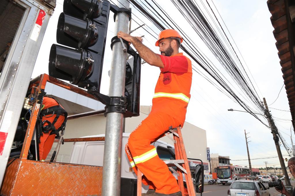 PREFEITURA AMPLIA E QUALIFICA MALHA SEMAFÓRICA DE CAMPO GRANDE.