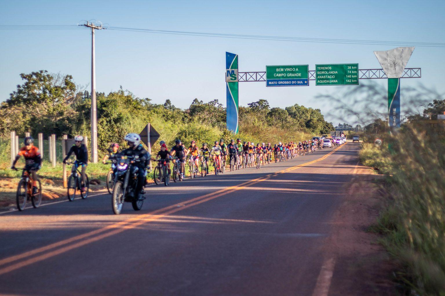 ANIMAÇÃO E FAMÍLIAS REUNIDAS SÃO MARCAS DA FESTA DO QUEIJO. ANIMAÇÃO E FAMÍLIAS REUNIDAS SÃO MARCAS DA FESTA DO QUEIJO.