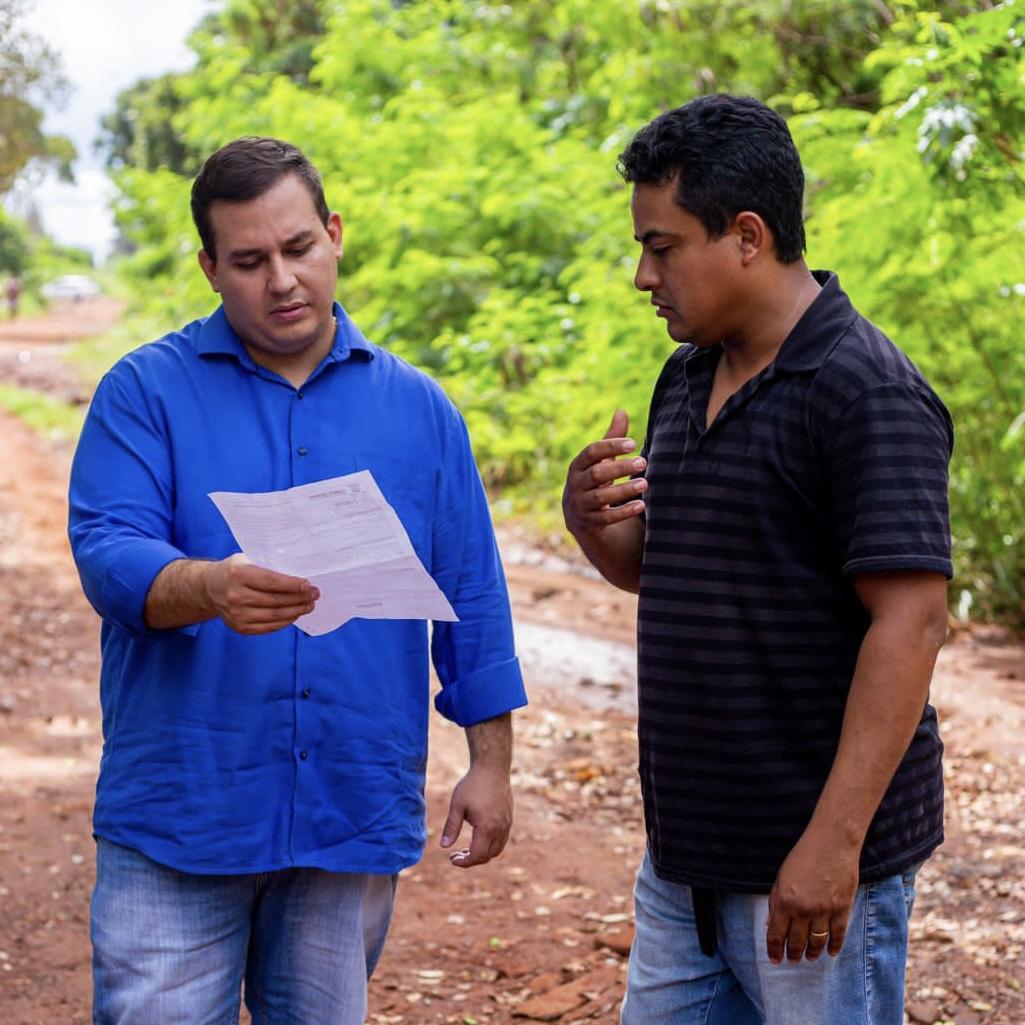 William Maksoud percorre bairros em Campo Grande e encaminha demandas de moradores.