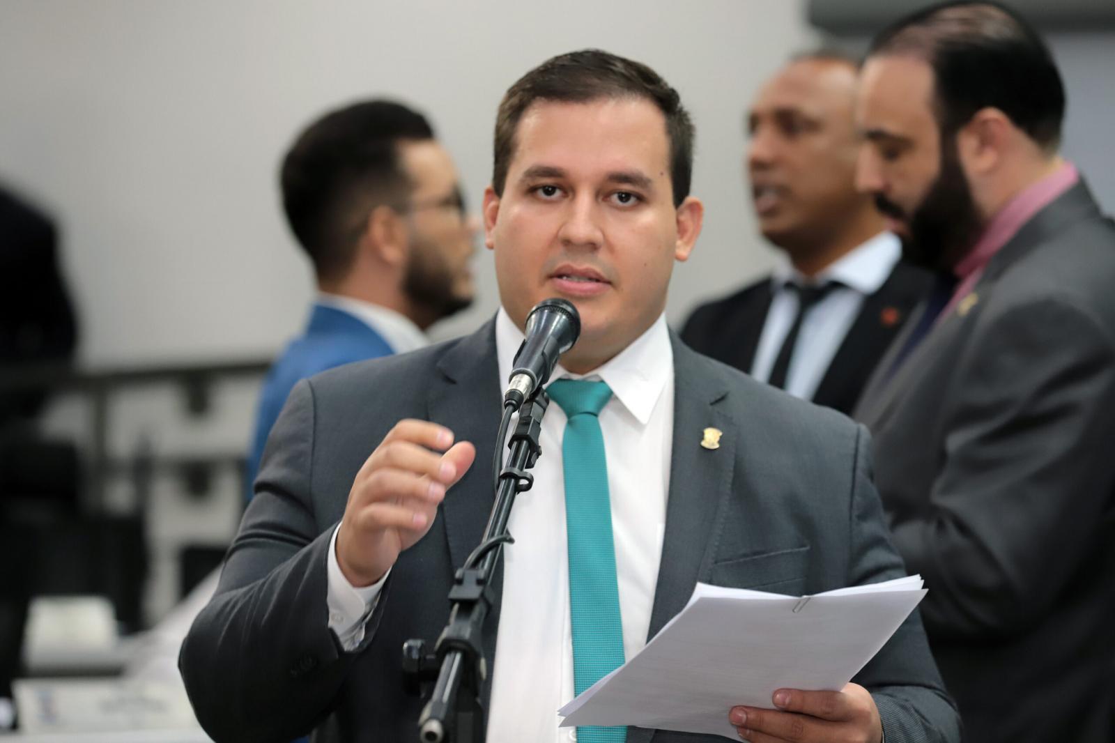 William Maksoud reivindica mais segurança nos bairros na região Prosa e Lagoa.