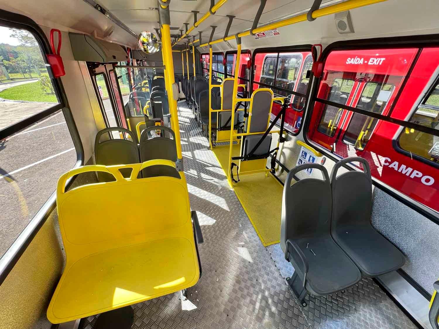 Com novos ônibus, Prefeitura garante mais segurança e conforto aos usuários do transporte público da Capital.