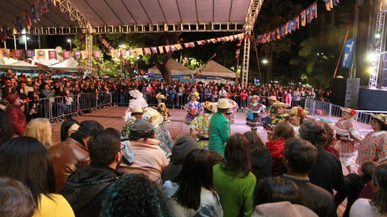 Arraial de Santo Antônio de Campo Grande traz oito atrações musicais para festa deste ano. Arraial de Santo Antônio de Campo Grande traz oito atrações musicais para festa deste ano.