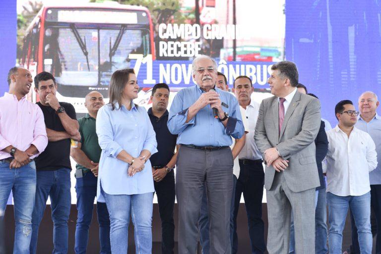 Com novos ônibus, Prefeitura garante mais segurança e conforto aos usuários do transporte público da Capital.