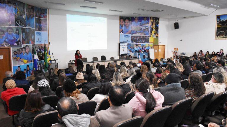 FORMAÇÃO CONTINUADA REÚNE 205 DIRETORES E DIRETORES-ADJUNTOS DA REME.