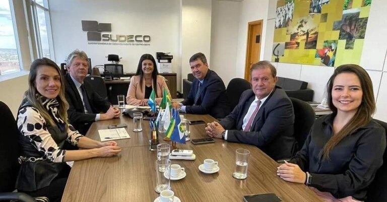 Rose Modesto superintendente da Sudeco recebe o governador Eduardo Riedel Rose Modesto superintendente da Sudeco recebe o governador Eduardo Riedel