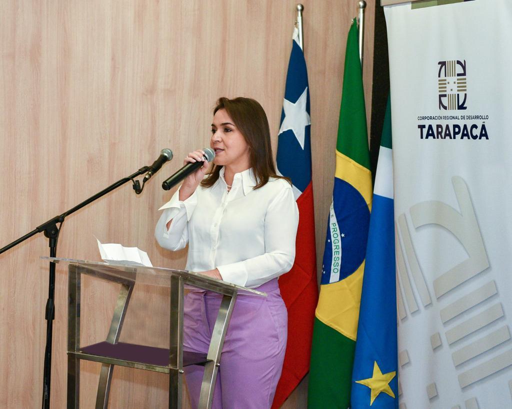 Atual prefeita de Campo Grande, Adriane Lopes lidera pesquisa Percent Brasil em dois cenários diferentes.