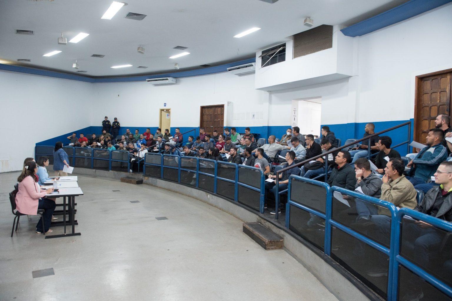 Prefeitura completa efetivo da GCM com últimos 75 candidatos aprovados para quadro permanente.