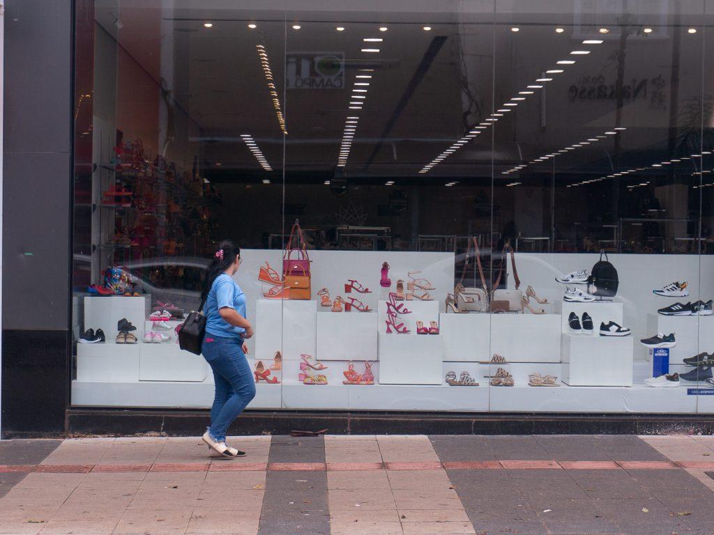 MOVIMENTO COM COMEMORAÇÃO NO DIA DOS PAIS DEVE DOBRAR ESTE ANO E FILHOS VÃO COMPRAR PRESENTE PRESENCIALMENTE.