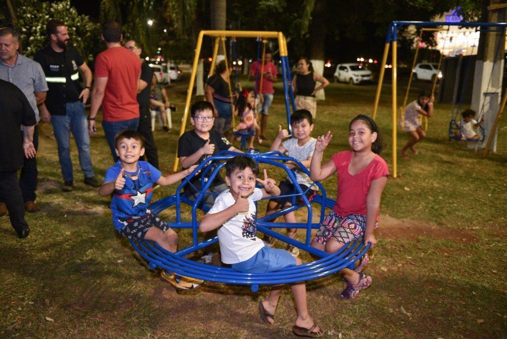 Prefeitura inaugura academia ao ar livre no bairro Cohafama; 15ª entrega do ano.