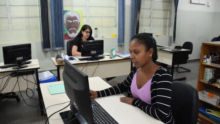 Prefeitura convoca Assistentes de Secretaria e Assistentes Educacionais Inclusivos para orientação.