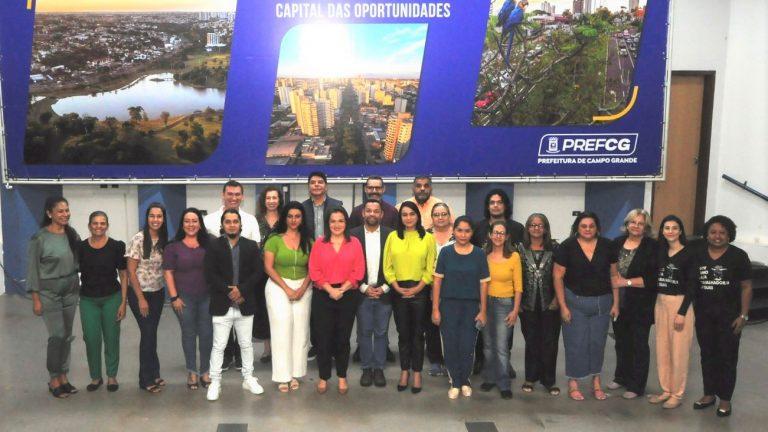 Prefeitura dá posse aos novos membros do Conselho de Assistência Social.