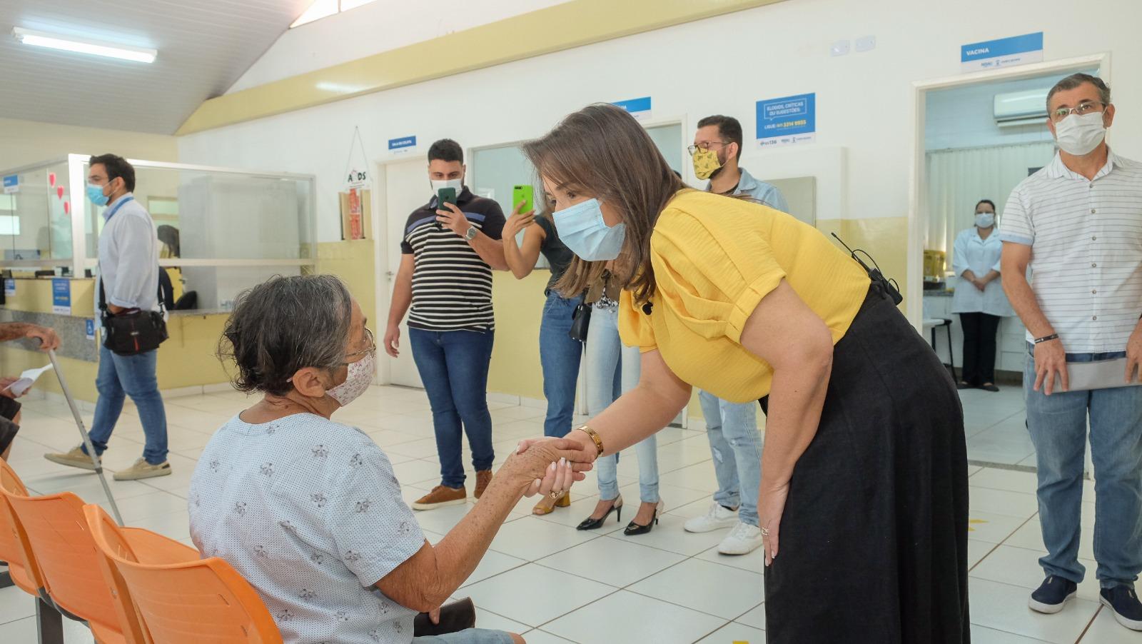 Prefeitura e hospitais assinam adesão à programa para reduzir filas de exames e cirurgias em Campo Grande.