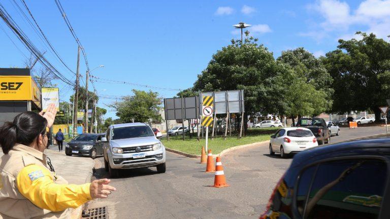 Reordenamento na Avenida Três Barras avança e trecho é liberado nesta quinta-feira.
