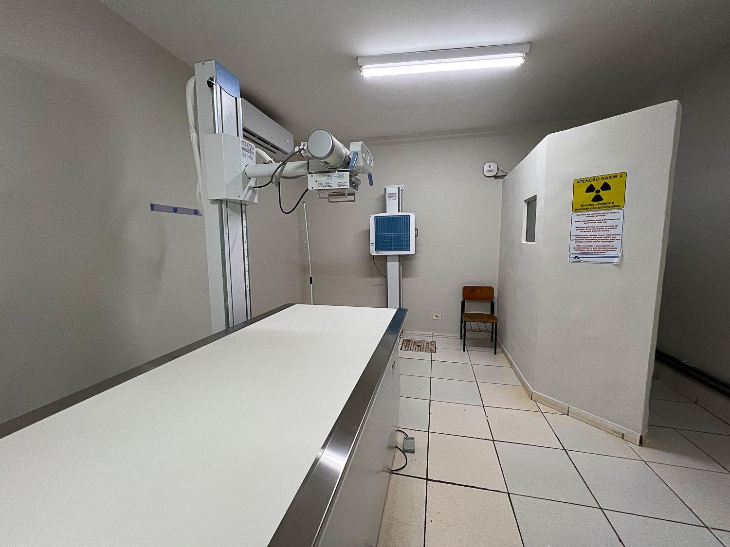 Prefeitura entrega novo equipamento de Raio X para UPA e amplia capacidade de atendimento à população .