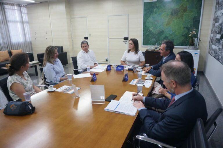 Prefeita Adriane Lopes recebe Cônsul da França em São Paulo e apresenta potencialidades da Capital.