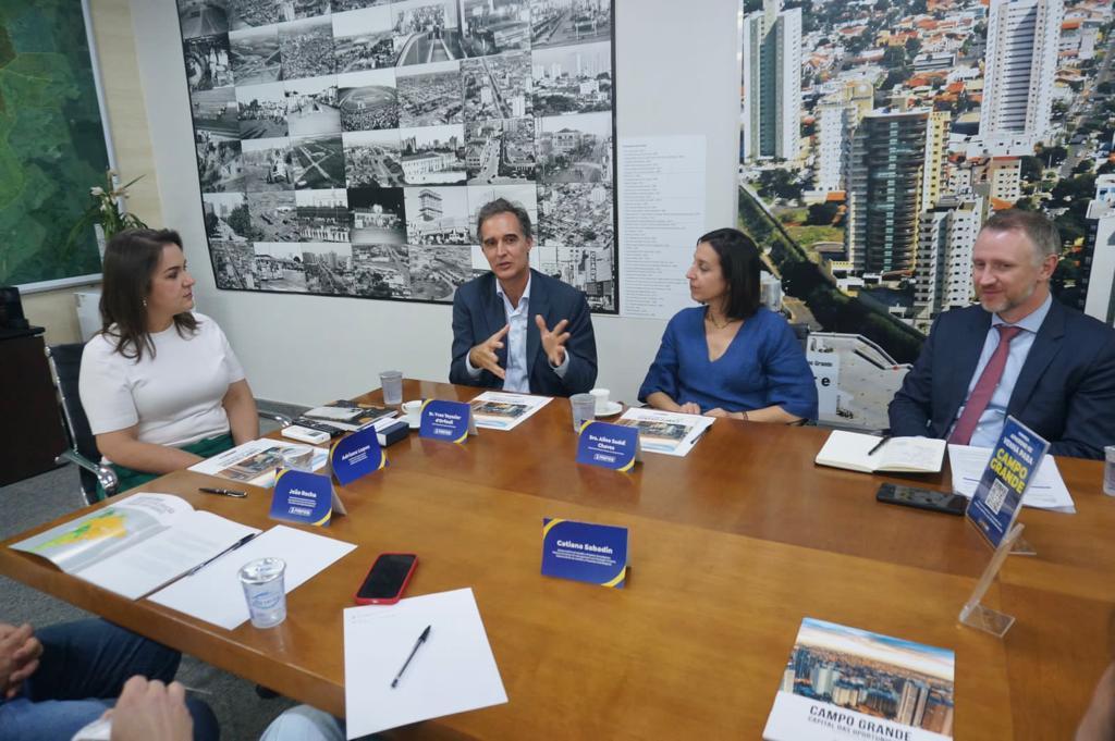 Prefeita Adriane Lopes recebe Cônsul da França em São Paulo e apresenta potencialidades da Capital.