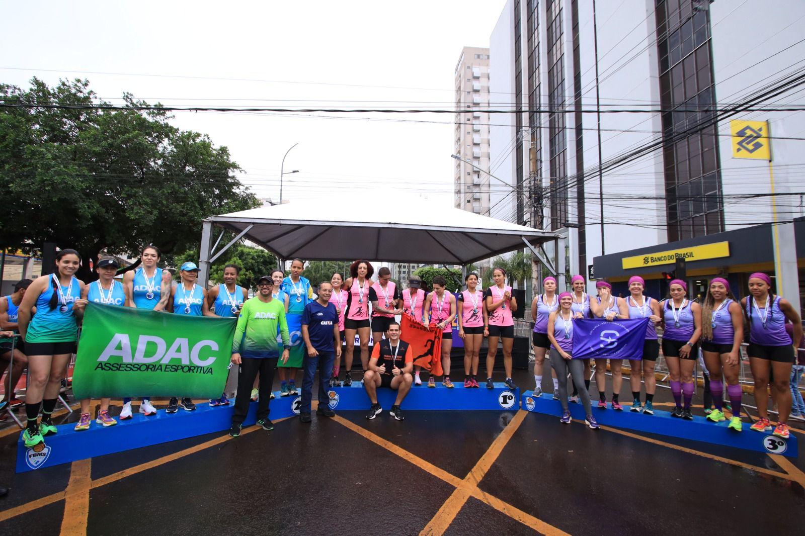 124 ANOS   Adac e Turma do Longo são as equipes campeãs da Corrida do Facho 2023 .
