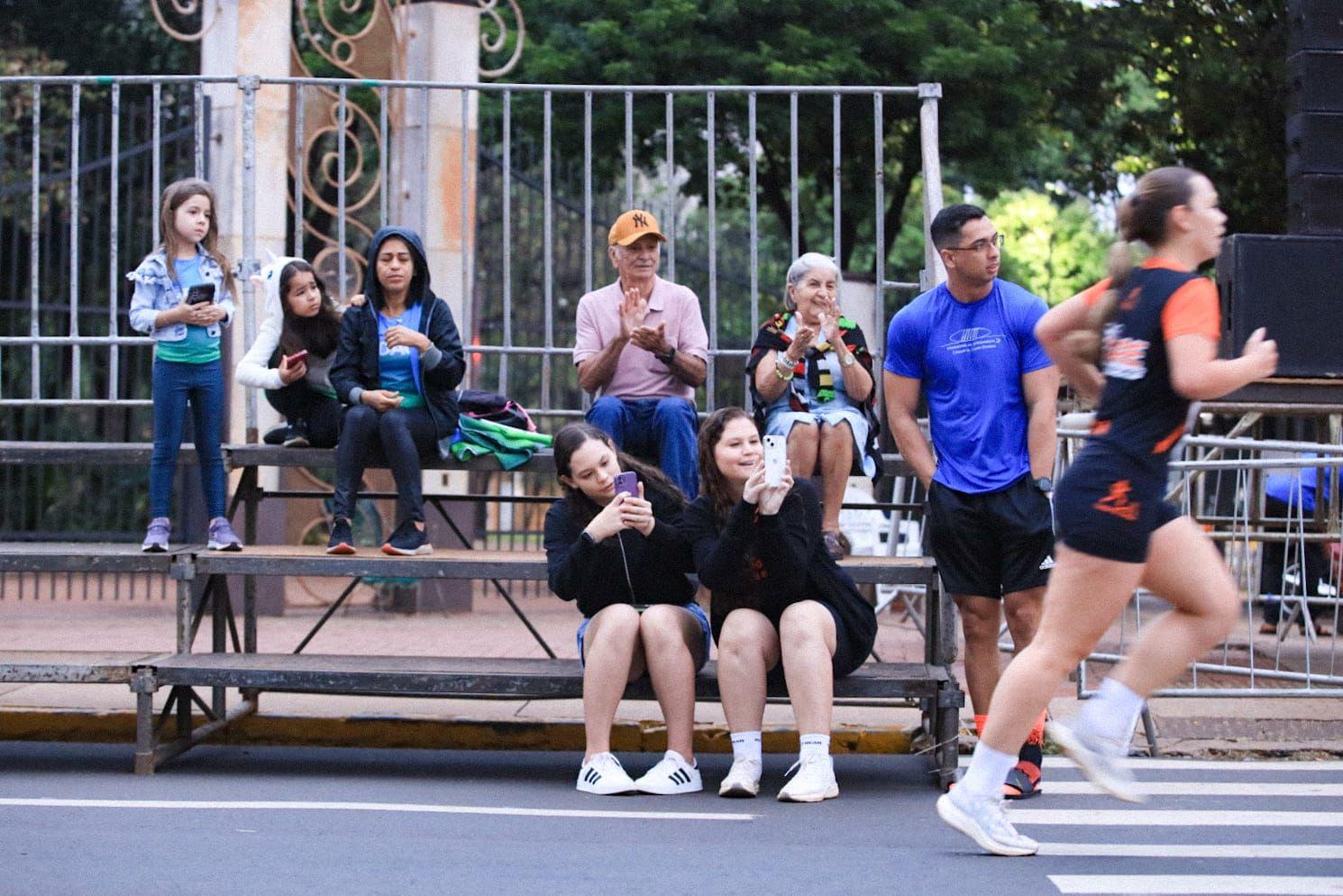 124 ANOS   Adac e Turma do Longo são as equipes campeãs da Corrida do Facho 2023 .