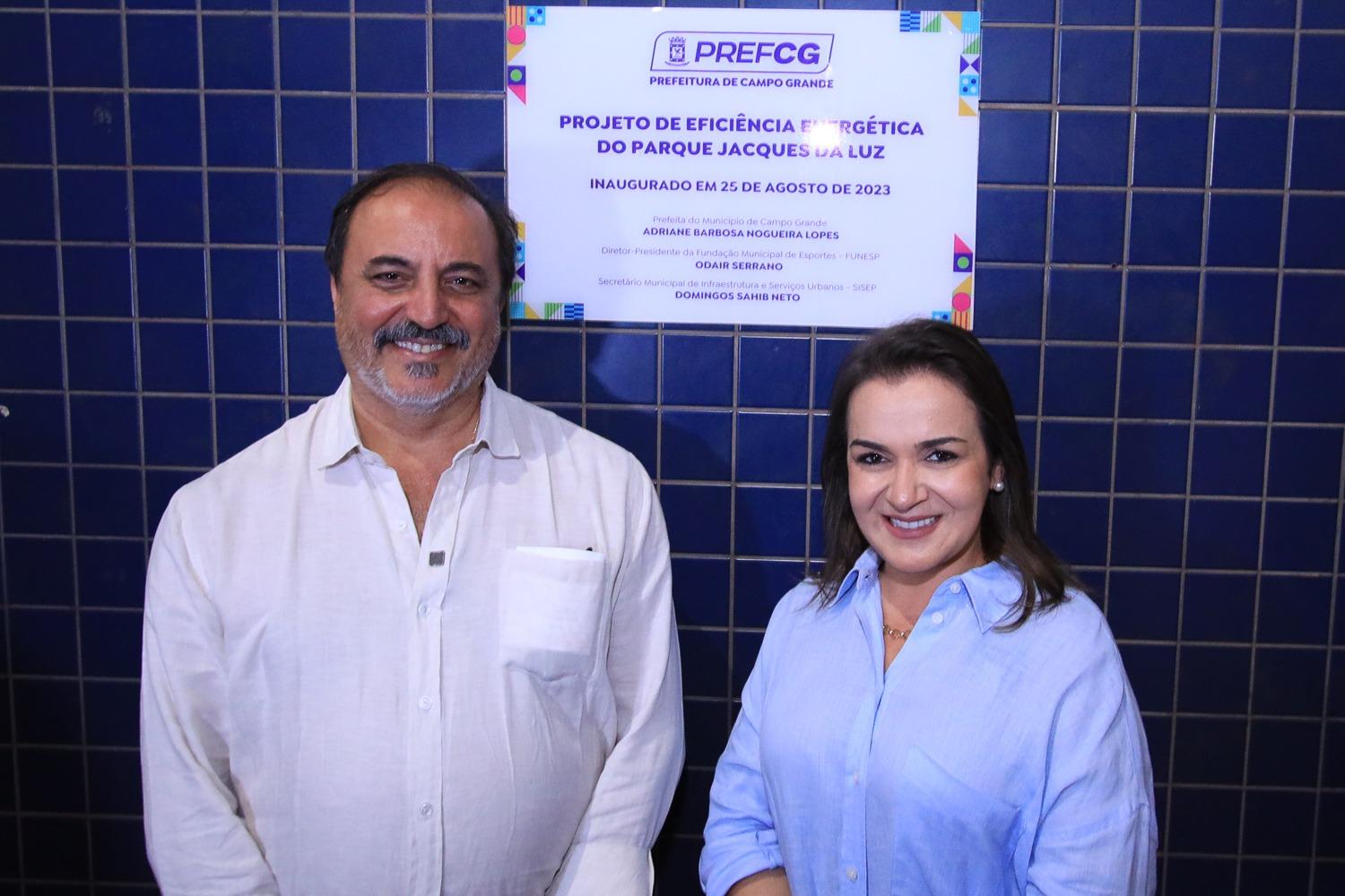 Nova iluminação do Parque Jacques da Luz promove qualidade e segurança aos usuários .