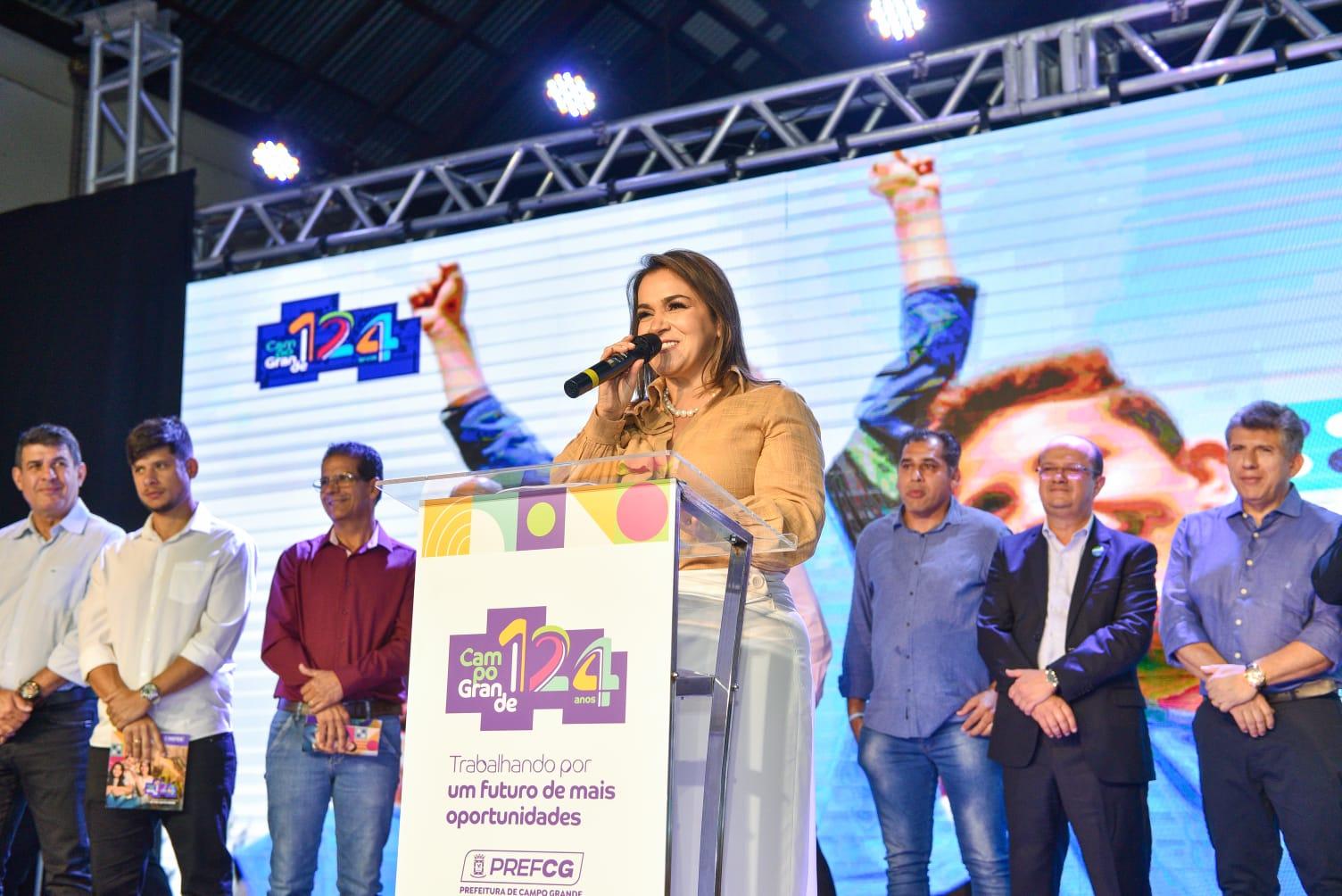 ADRIANE LOPES DESTACA IMPORTÂNCIA DAS PARCERIAS NO PACOTE DE R$ 540 MILHÕES.