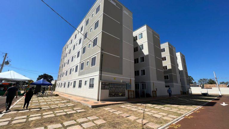 Com ajuda da Prefeitura, mais 80 famílias realizam sonho da casa própria.