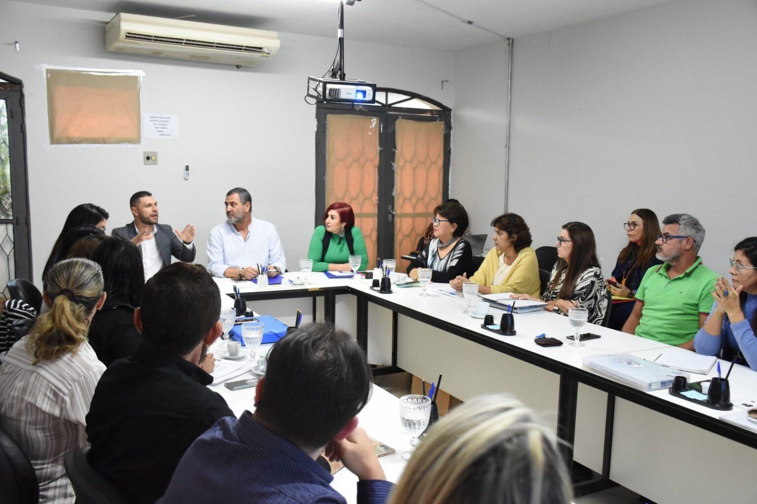 Conselho Municipal de Educação divulga deliberação para credenciamento de instituições de ensino com EJA.