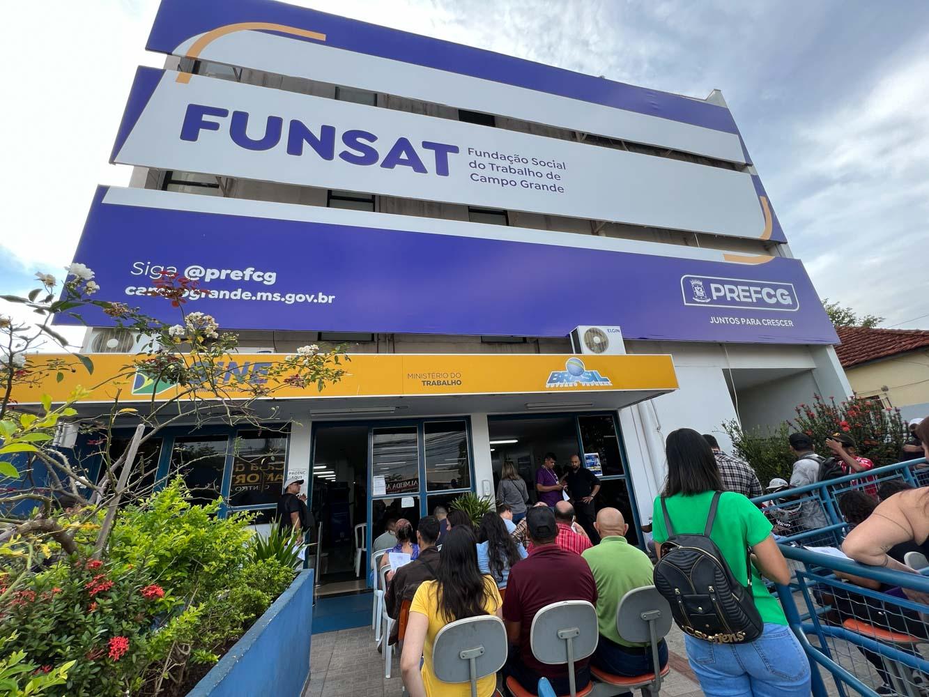 Funsat anuncia mais de 2.200 vagas de emprego nesta quarta-feira .