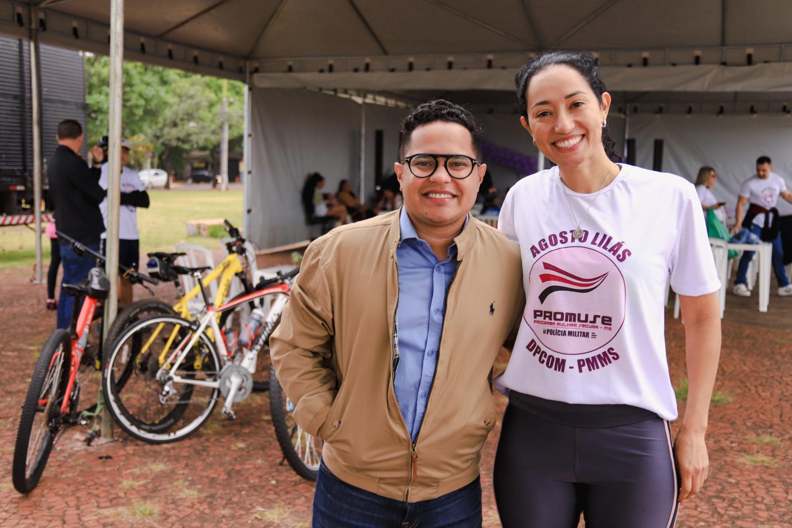 Papy participa de eventos dos 124 anos de Campo Grande e Agosto Lilás.