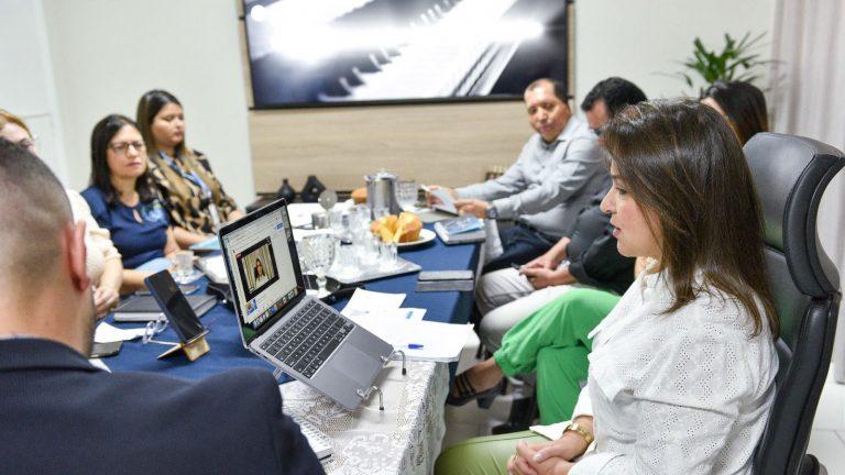 PROFESSORES E DIRETORES DA REME SÃO RECEPCIONADOS EM ‘LIVE’ DE BOAS-VINDAS DA SEMED.