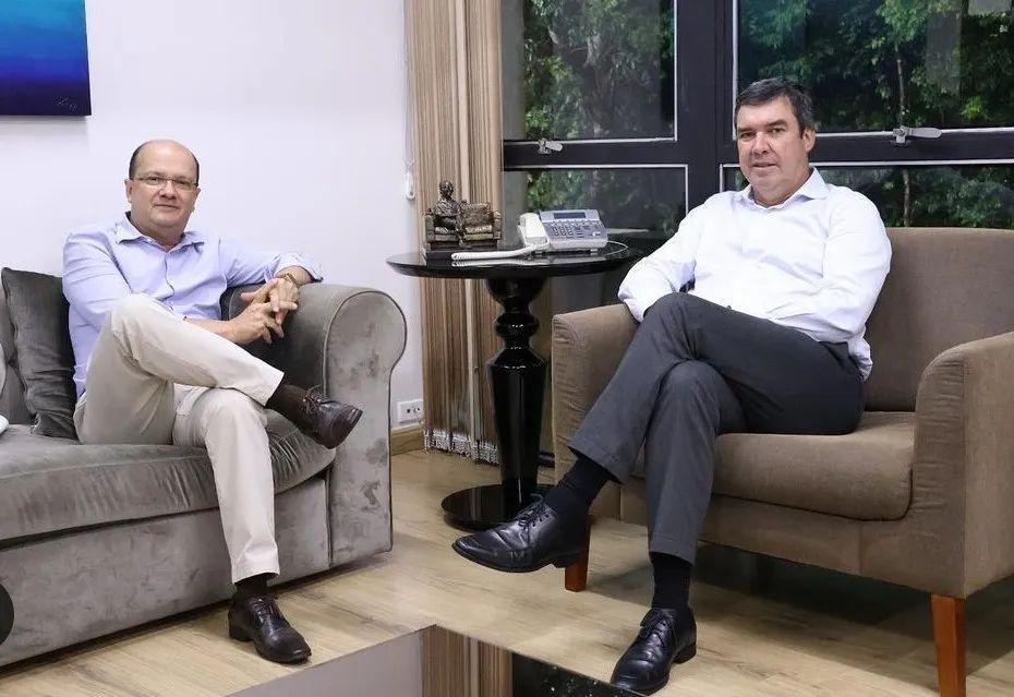 Vice-governador representará o Governador Eduardo Riedel na posse do novo presidente do Paraguai. Vice-governador representará o Governador Eduardo Riedel na posse do novo presidente do Paraguai.