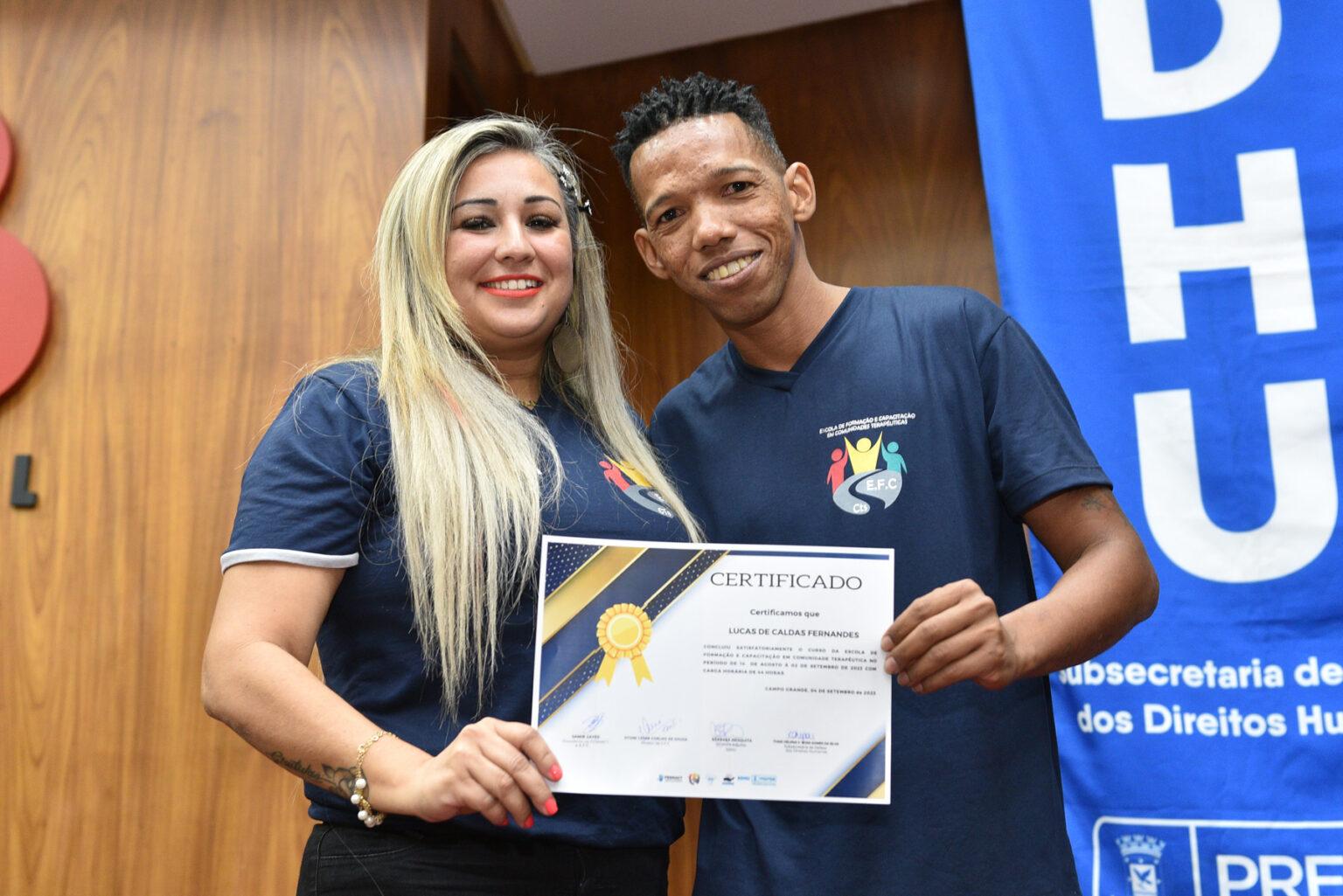 Superação marca a formatura de alunos da 5ª Turma de Coordenadores de Comunidades Terapêuticas. Superação marca a formatura de alunos da 5ª Turma de Coordenadores de Comunidades Terapêuticas.