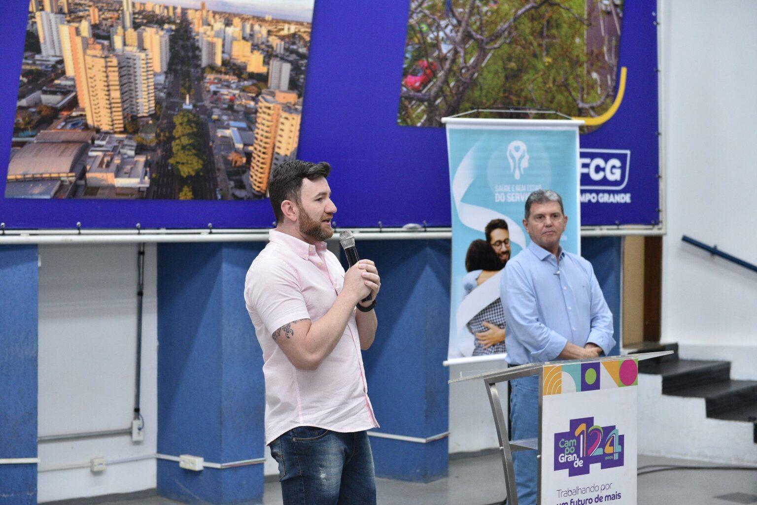 Prefeitura lança projeto “Quem Ama Cuida”, que oferece atendimento psicossocial gratuito aos jovens de Campo Grande.