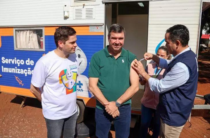 Governo do Estado realiza ‘Dia D’ para conscientizar sobre a importância da vacinação.