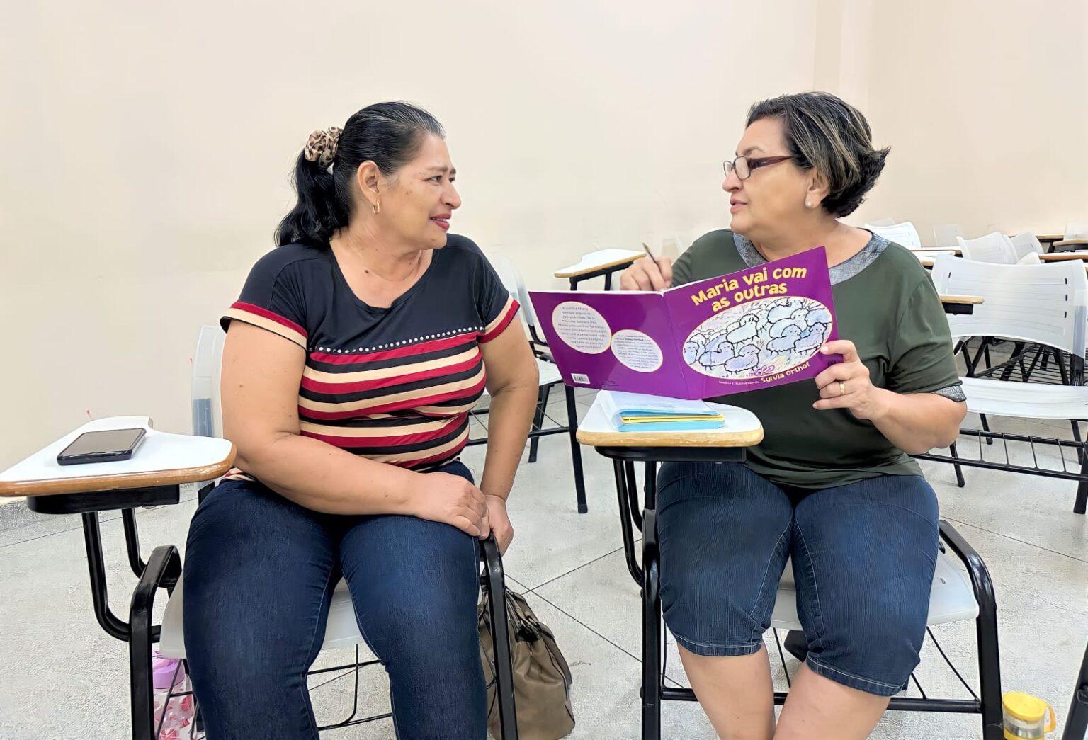 Leitura é tema do 2º encontro do grupo de estudos de professores alfabetizadores da Reme.