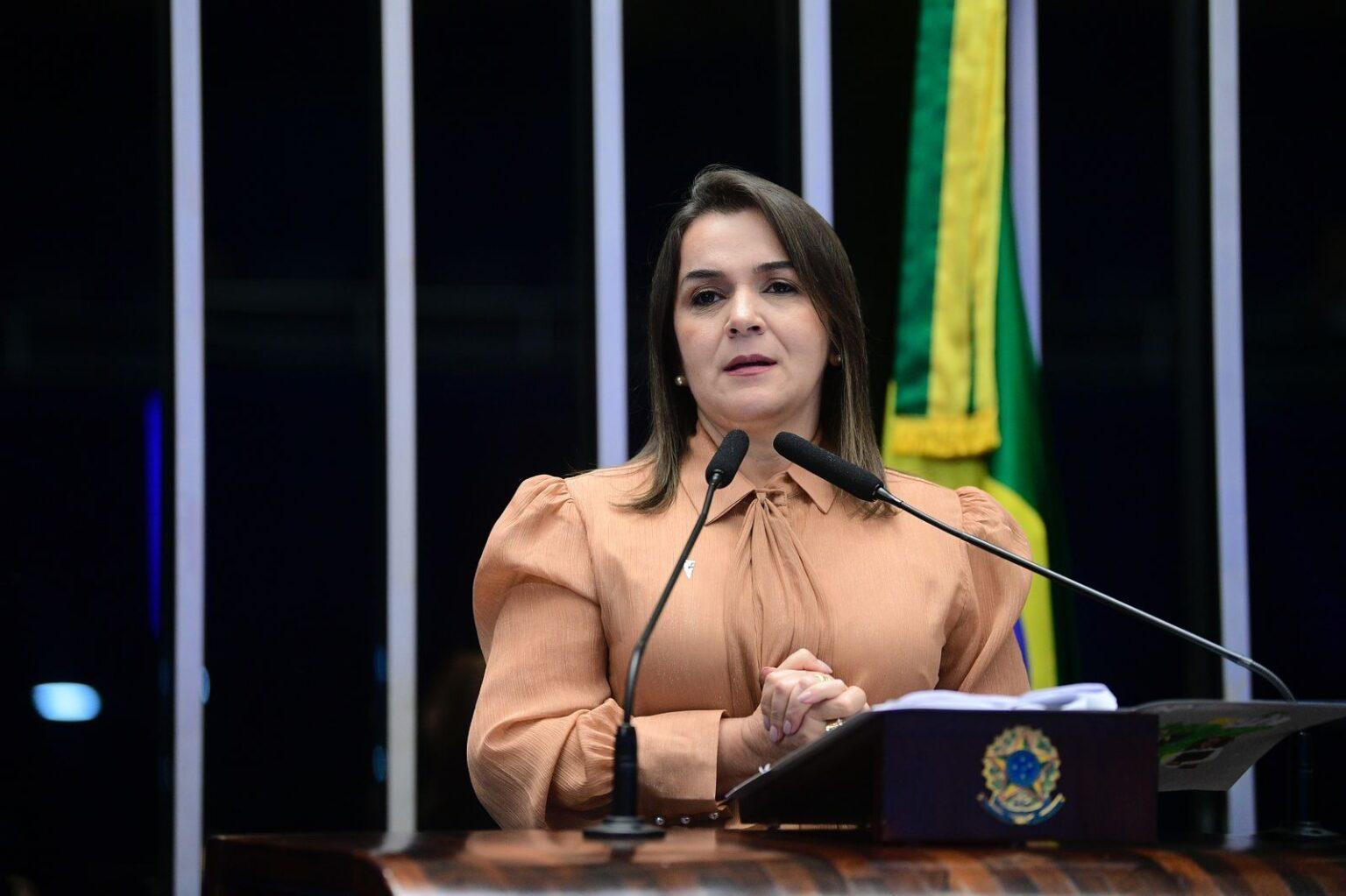 Prefeita Adriane Lopes defende municípios em debate no Senado Federal sobre Reforma Tributária.