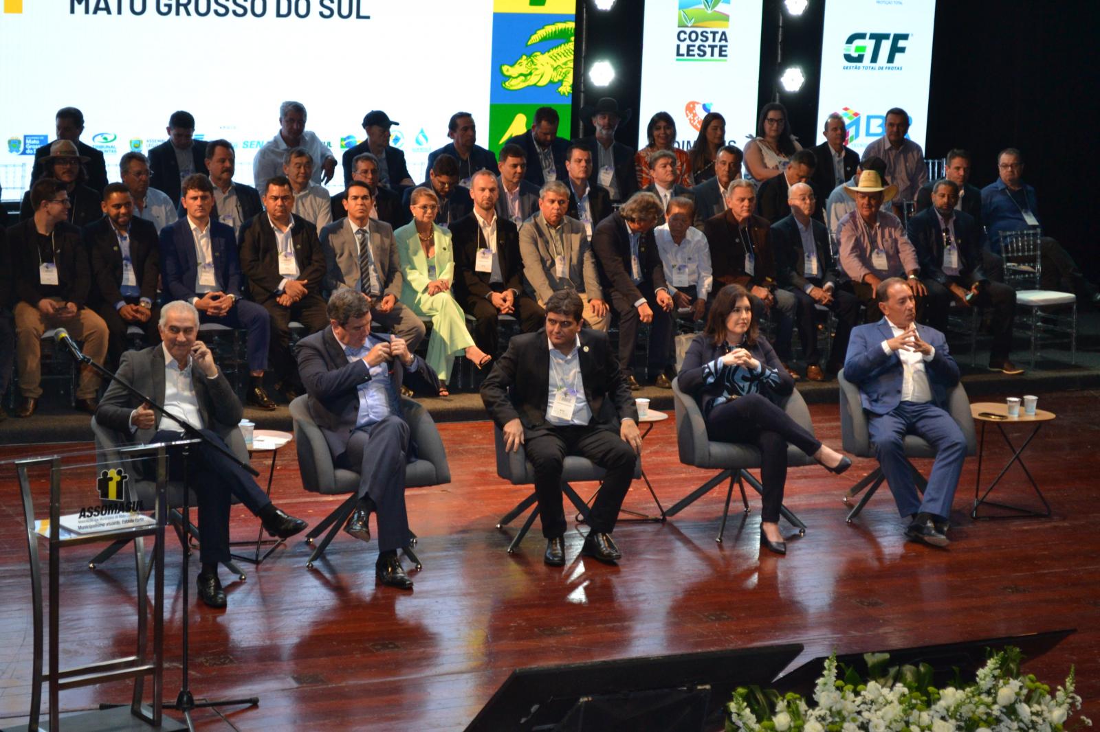Tribunal abre mão de R$ 12 milhões para investimento em creche. Tribunal abre mão de R$ 12 milhões para investimento em creche.