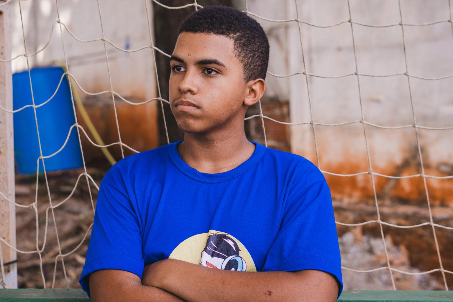 Feito com doações da comunidade, parquinho com acessibilidade é construído em projeto do Controlador Jovem.