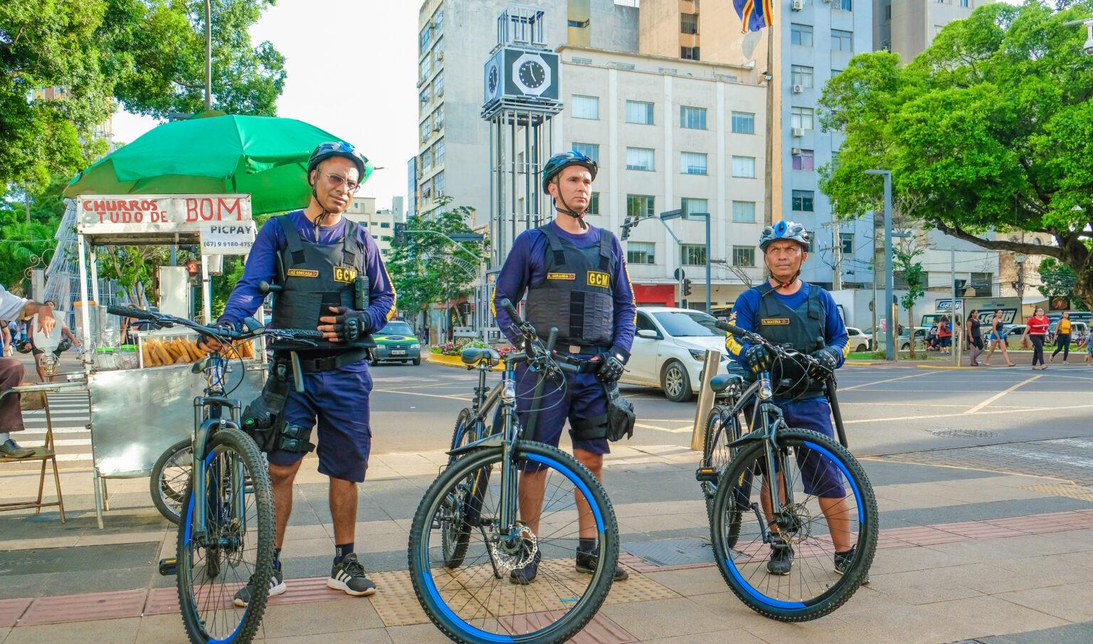 Prefeitura de Campo Grande investe na Segurança Pública e melhora resultados com câmeras de videomonitoramento e reforço nas rondas escolares. Prefeitura de Campo Grande investe na Segurança Pública e melhora resultados com câmeras de videomonitoramento e reforço nas rondas escolares.