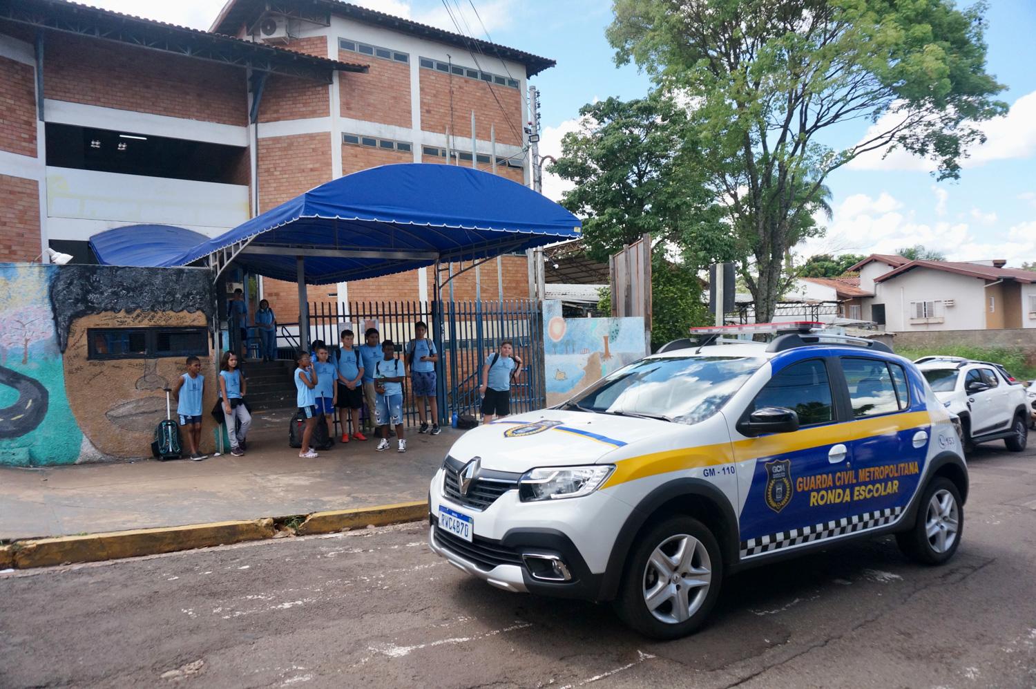 Prefeitura de Campo Grande investe na Segurança Pública e melhora resultados com câmeras de videomonitoramento e reforço nas rondas escolares. Prefeitura de Campo Grande investe na Segurança Pública e melhora resultados com câmeras de videomonitoramento e reforço nas rondas escolares.