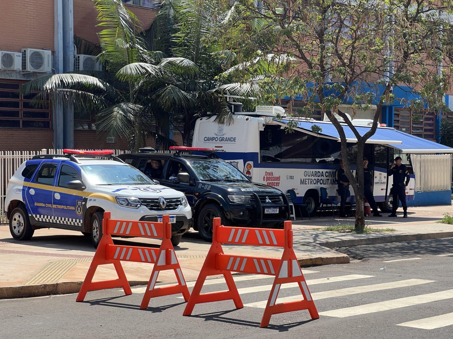 Prefeitura de Campo Grande investe na Segurança Pública e melhora resultados com câmeras de videomonitoramento e reforço nas rondas escolares. Prefeitura de Campo Grande investe na Segurança Pública e melhora resultados com câmeras de videomonitoramento e reforço nas rondas escolares.